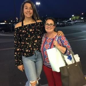 Meet your Posher, Dawn